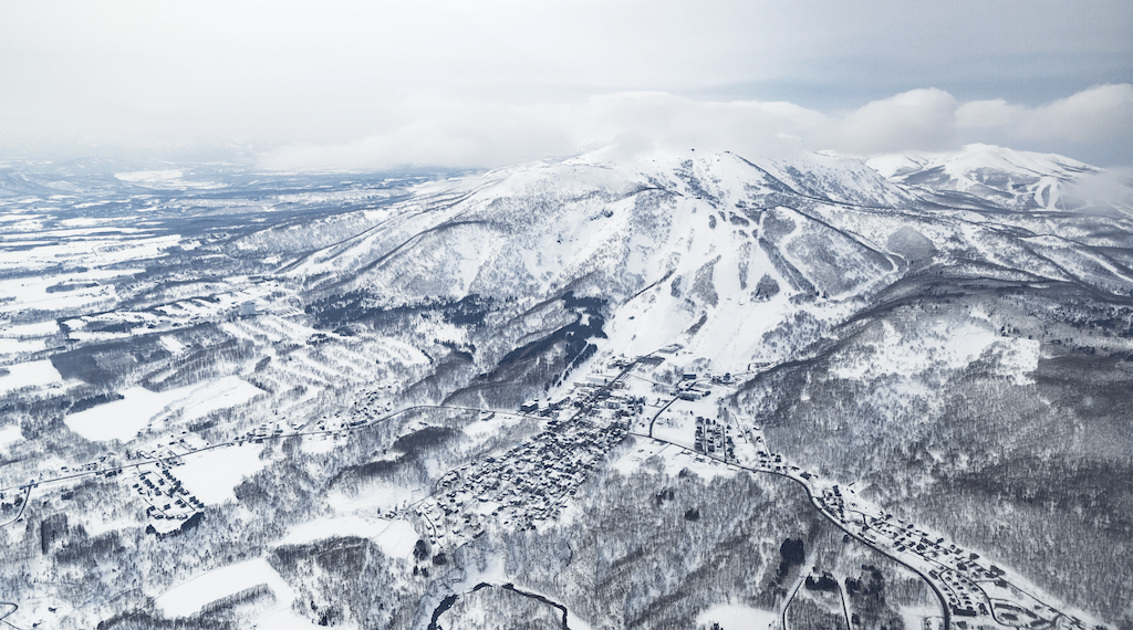 Relish a bespoke luxury winter experience in Niseko with premium private ski/snowboard lessons, powder guiding tours, whiskey tours and more